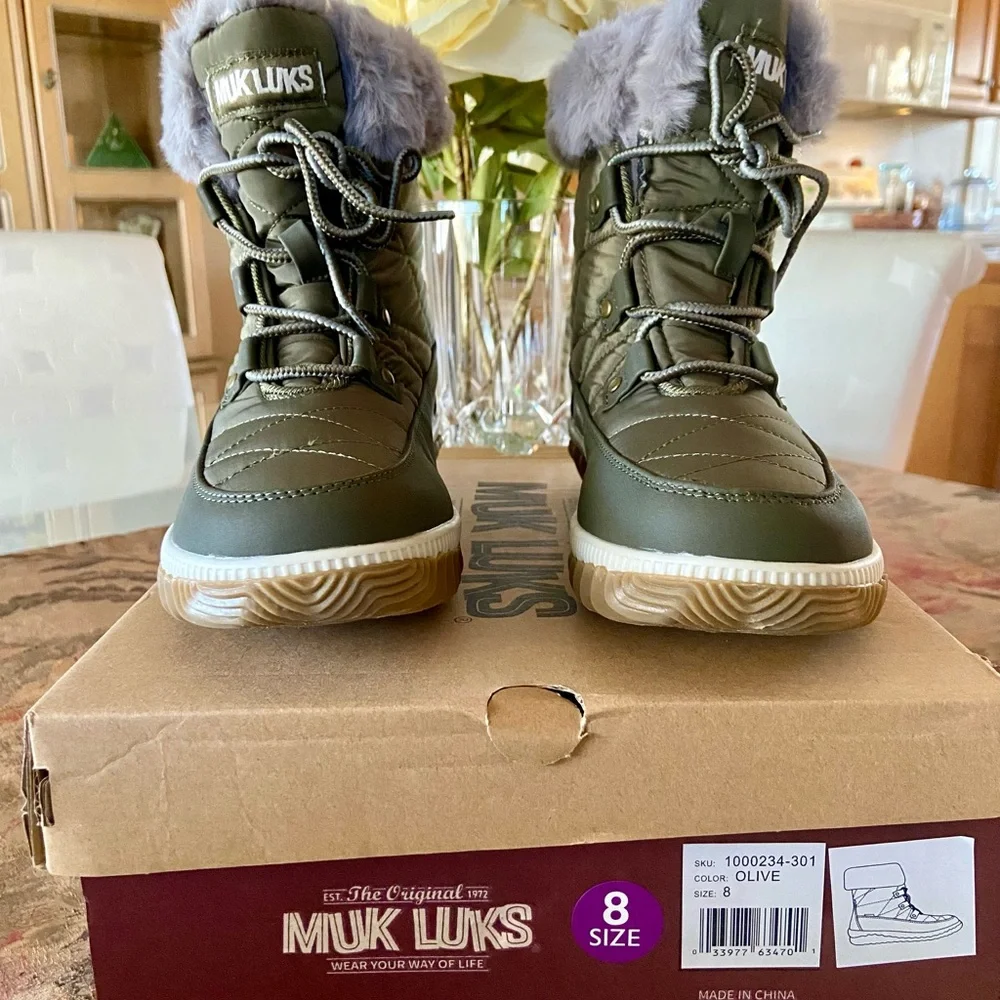 MUK LUKS Winnie Waverly Lined Faux Fur Quilted All Weather Boots, Size: 8 - Picture 3 of 9
